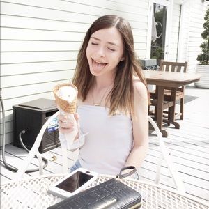 Meet your Posher, Elisabeth